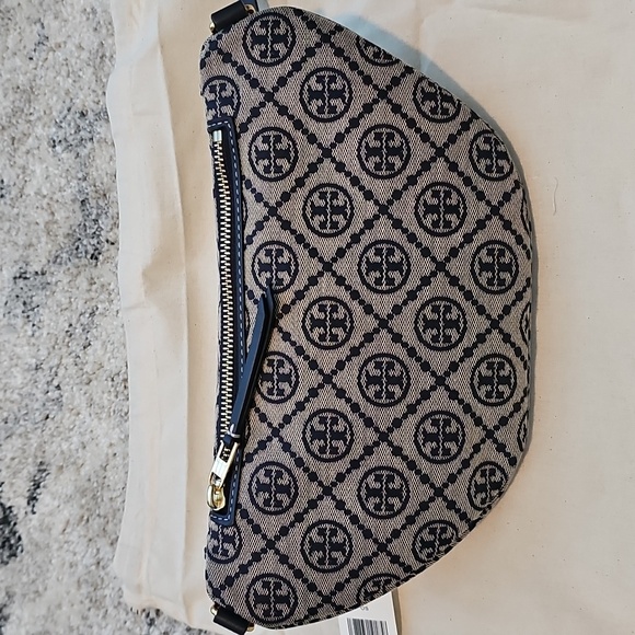 Tory Burch - Picture 3 of 6